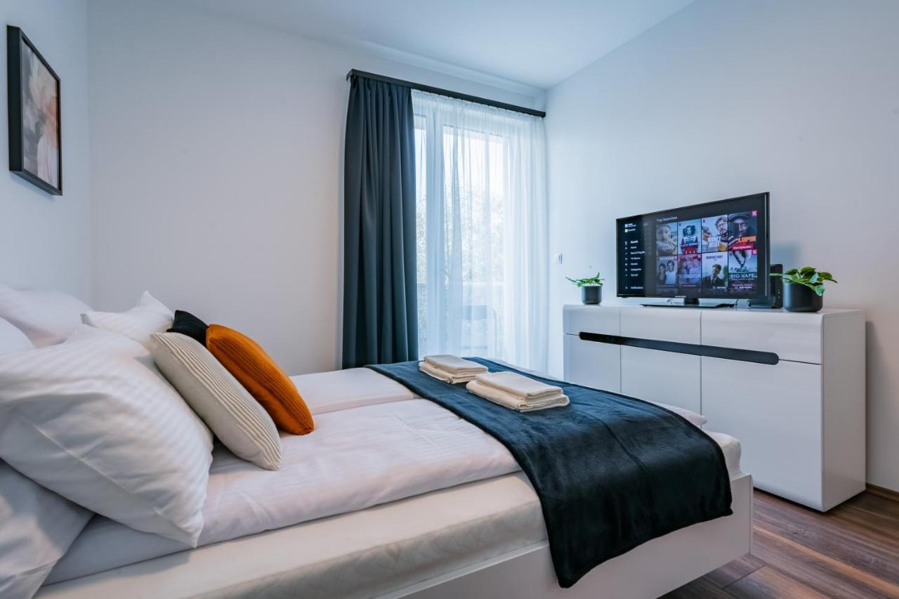 Fox Premium Apartment & Free Private Parking Budapeste Exterior foto