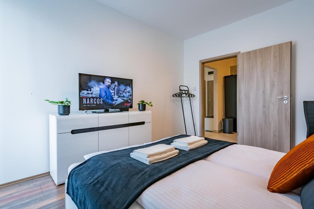 Fox Premium Apartment & Free Private Parking Budapeste Exterior foto
